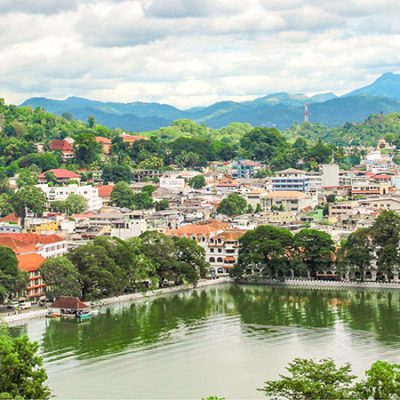 kandy-lake