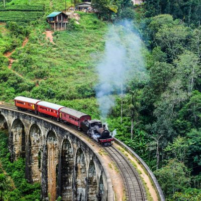 The,Loc,Train,On,Ella,Nine,Arch,Bridge